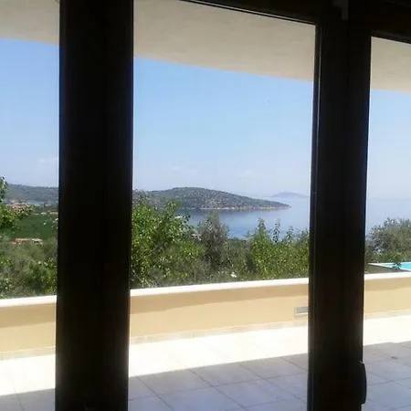 Vip House On The Hill 3 *