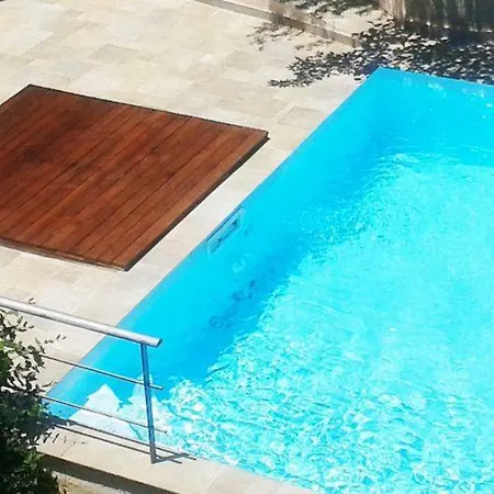 Vip House On The Hill 3